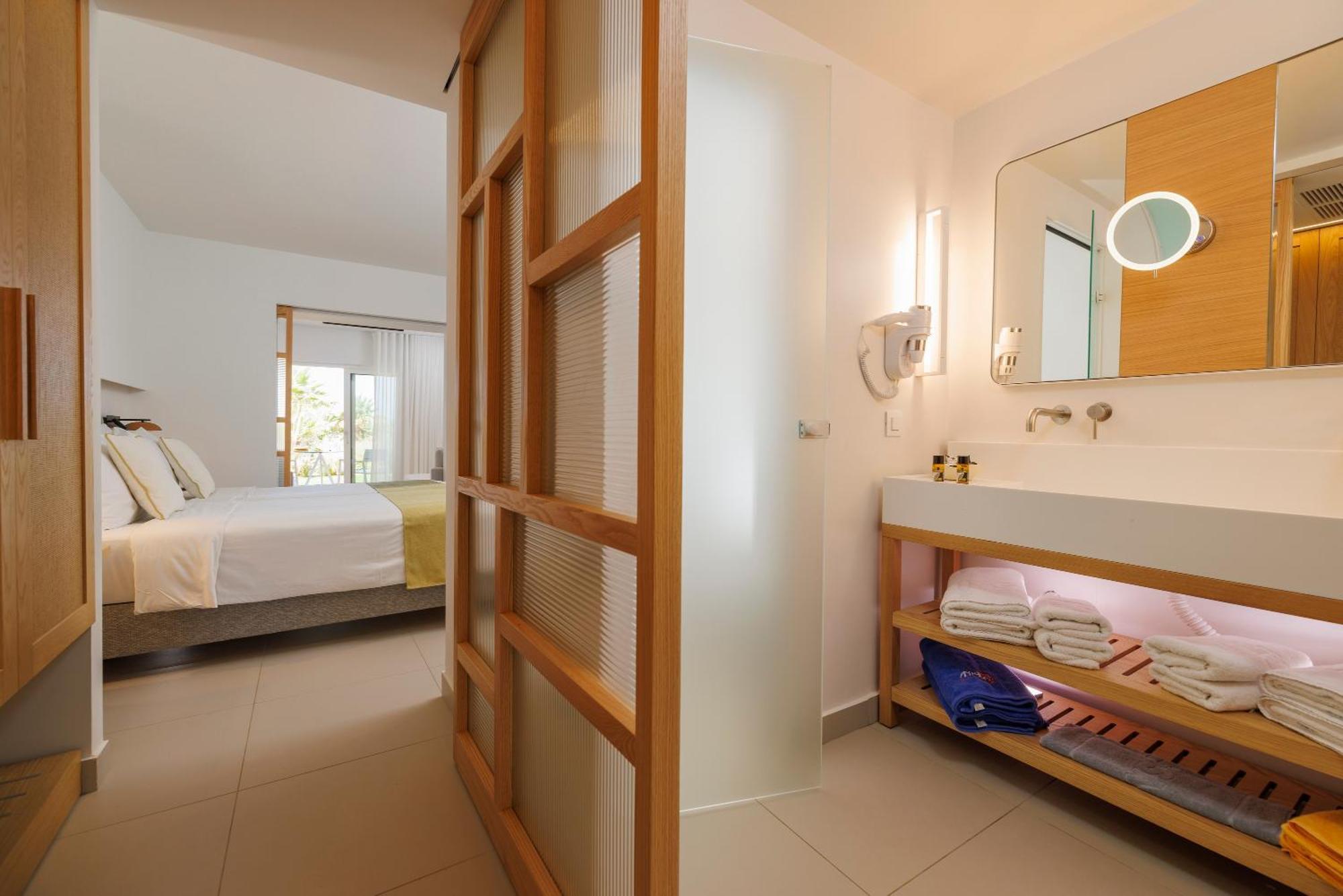 Anissa Beach Hotel Херсонисос Екстериор снимка