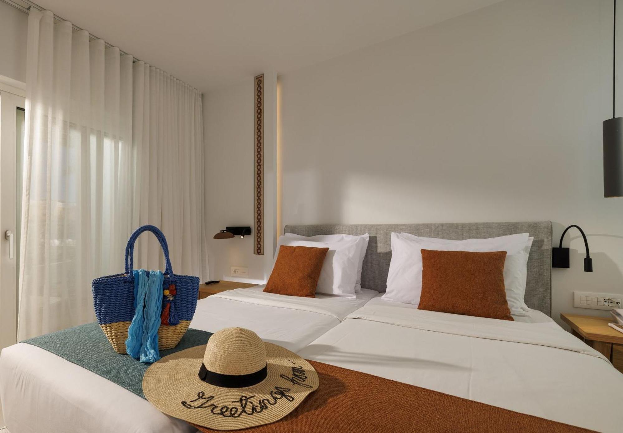 Anissa Beach Hotel Херсонисос Екстериор снимка