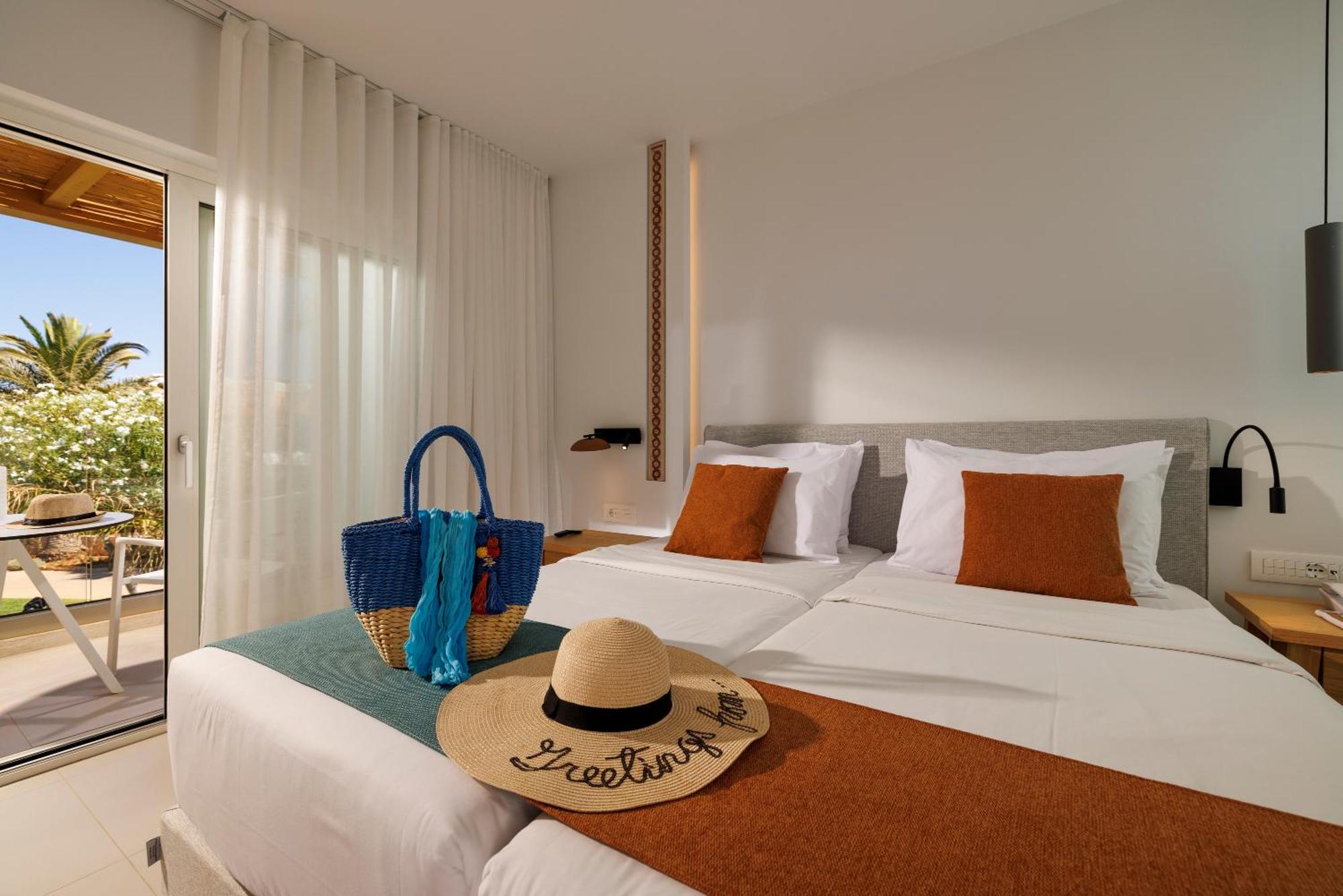 Anissa Beach Hotel Херсонисос Екстериор снимка